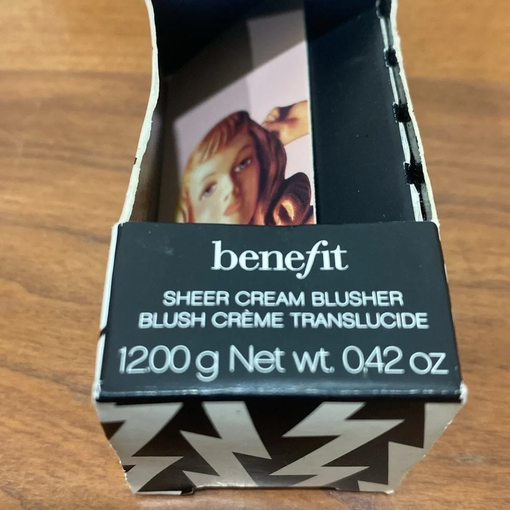 Benefit Discontinued Sheer Cream Blusher Makeup in Hush! Color 0.42oz